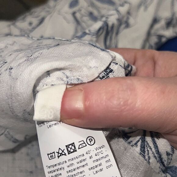 120% Lino Etched Indigo Floral Print Poet Style Top Pintucked sz IT 38, US 2 - Picture 9 of 9